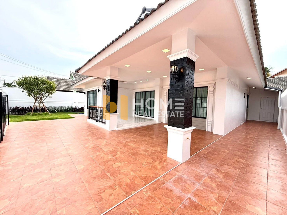 For SaleHousePattaya, Bangsaen, Chonburi : Detached House Makmai Laem Chabang 2 / 4 Bedrooms (FOR SALE) YEAN154