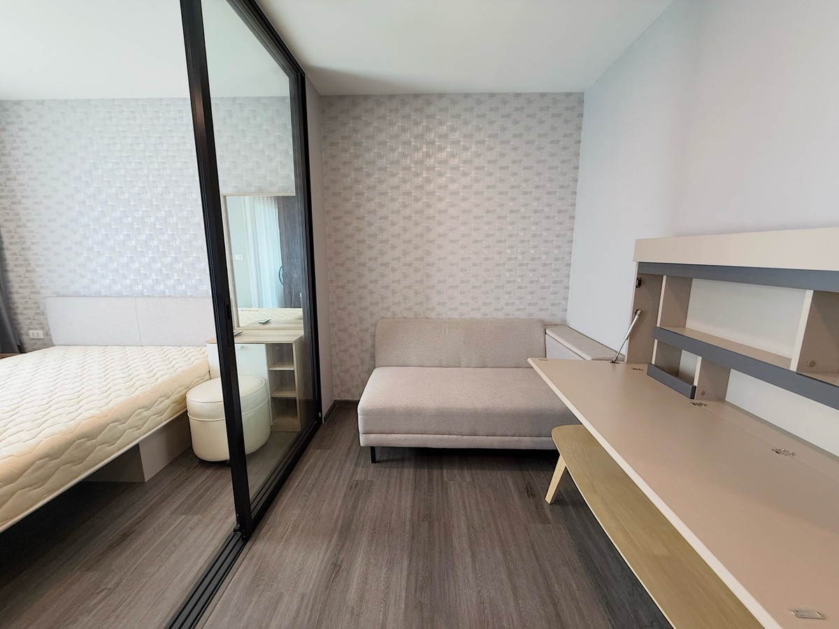 For RentCondoWongwianyai, Charoennakor : ⭐️ Flexi Sathon - Charoennakhon ⭐️ Room size 25 sq m., 8th floor, beautifully decorated room, ready to move in.