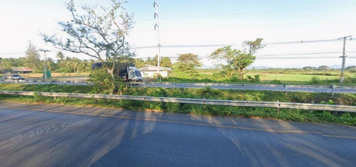 ขายที่ดินหัวหิน ประจวบคีรีขันธ์ :  ขายที่ดินแปลงใหญ่ 16 ไร่กว่า จ.ประจวบคีรีขันธ์  ติดถนนเพชรเกษม (AH2)  หน้ากว้างติดถนน 30 เมตร รูปแปลงลึกเหมาะทำรีสอร์ท , เกษตร , ปั๊ม, โครงการต่างๆ (ราคาต่อรองได้ )