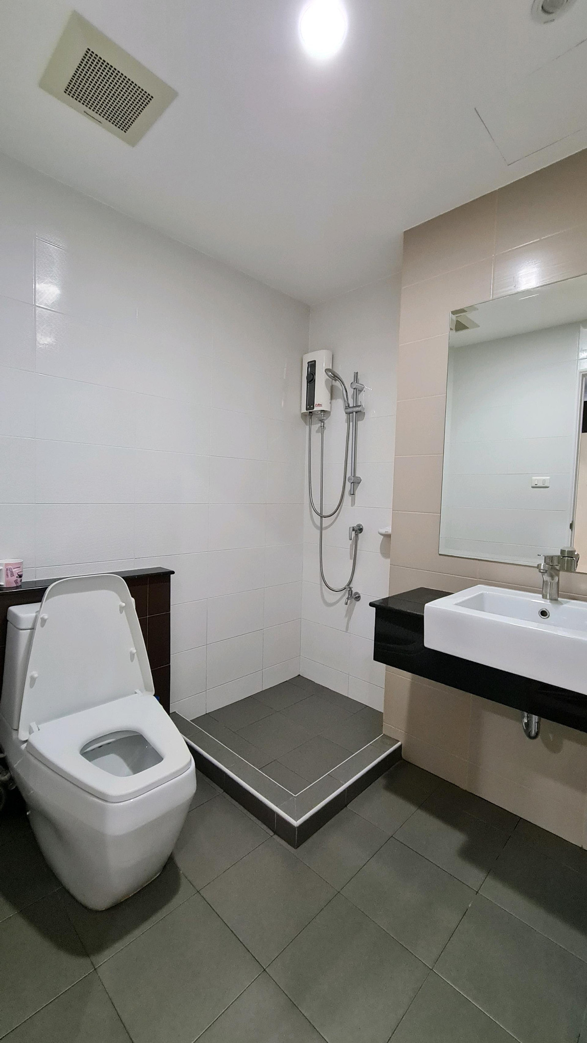 ทาวน์โฮมอ่อนนุช อุดมสุข : RH033926 ขาย/ให้เช่า ทาวน์โฮม 3 ชั้น 3 ห้องนอน at The Estate Srinakarin 2 ซ.อ่อนนุช 46