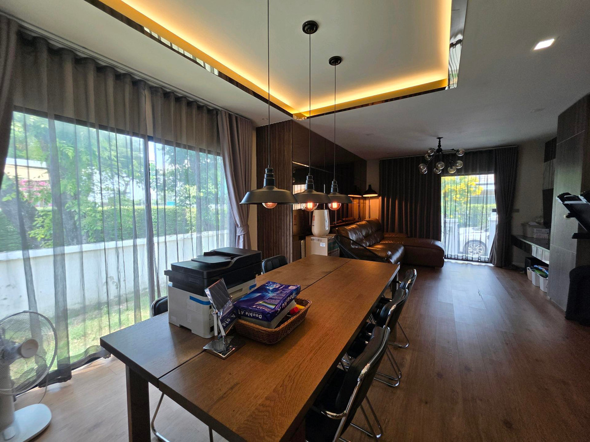 ให้เช่าบ้านลาดกระบัง สุวรรณภูมิ : บ้านเดี่ยว มัณฑนา 2 วงแหวน-อ่อนนุช (Mantana 2 Wongwaen-Onnut)