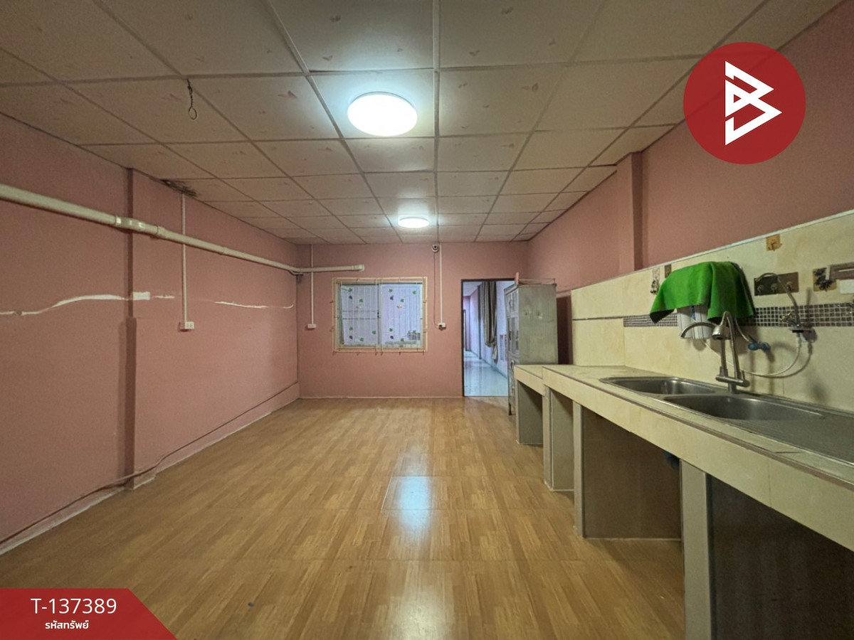 ขายทาวน์โฮมสมุทรปราการ สำโรง :  ขายทาวน์เฮ้าส์ หมู่บ้านวัลย์ลดา ประชาอุทิศ พระสมุทรเจดีย์ สมุทรปราการ