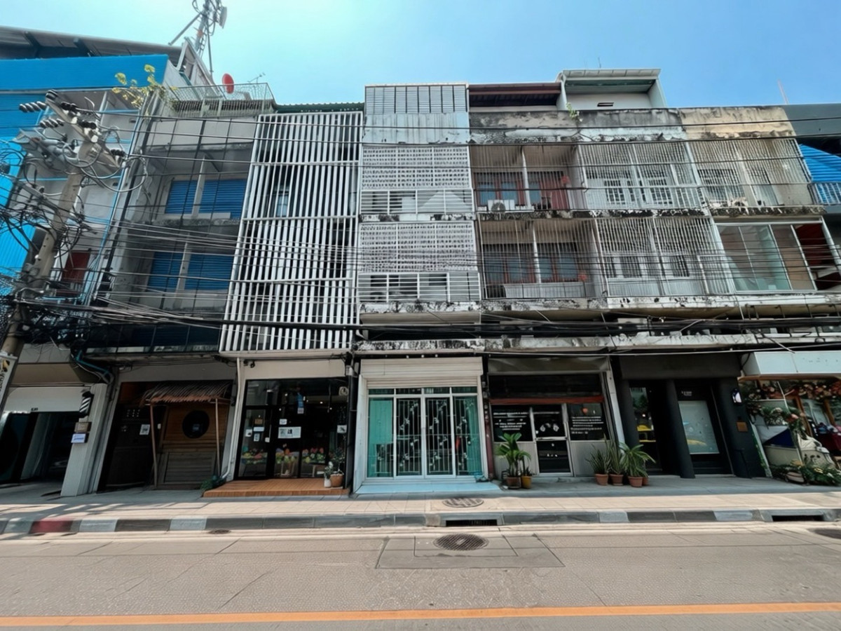 ให้เช่าร้านค้า/ตลาดนัดอารีย์ อนุสาวรีย์ : ให้เช่า พื้นที่ธุรกิจ ชั้น 1+ชั้นลอย @ อารีย์ พญาไท ใกล้ รถไฟฟ้า BTS 270 เมตร