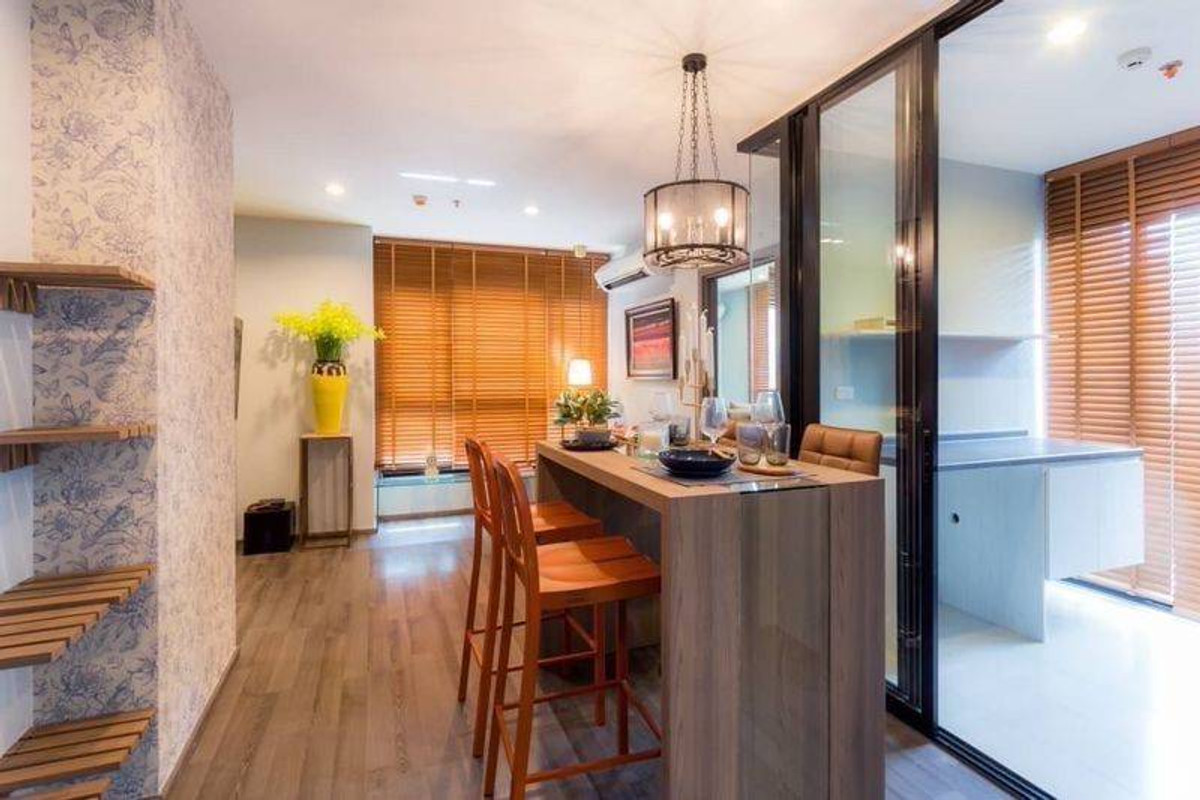 ขายคอนโดอ่อนนุช อุดมสุข : The Base Park West / 2 Bedrooms (FOR SALE), เดอะ เบส พาร์ค เวสต์ / 2 ห้องนอน (ขาย) NA103