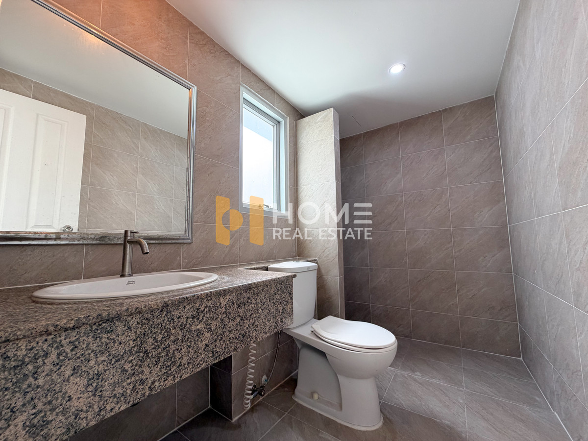 For SaleTownhomeKasetsart, Ratchayothin : Supalai Ville Ekamai - Ramindra / 3 Bedrooms (FOR SALE) MNT029