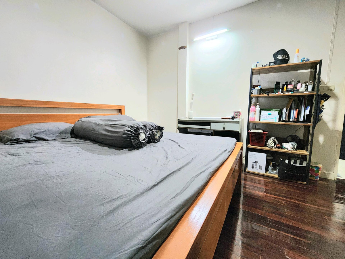 For SaleBang Sue, Wong Sawang, Tao Pun : Single-story house, Bang Sue location, near the market, near Yothinburana School.