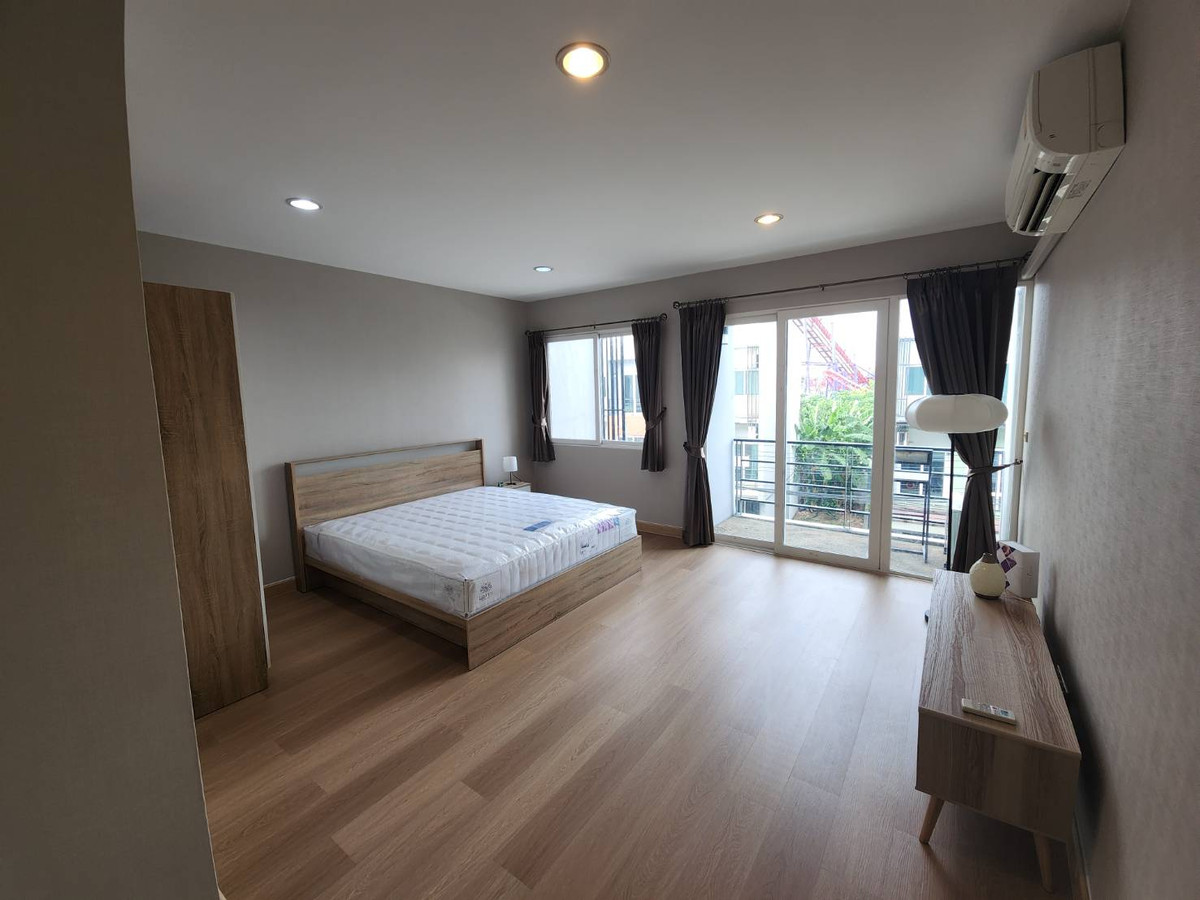 ให้เช่าทาวน์โฮมนวมินทร์ รามอินทรา : ให้เช่าทาวน์โฮม กรีนิช รามอินทรา ใกล้ สวนสยามอะเมซิ่งพาร์ค เพียง 5 นาที