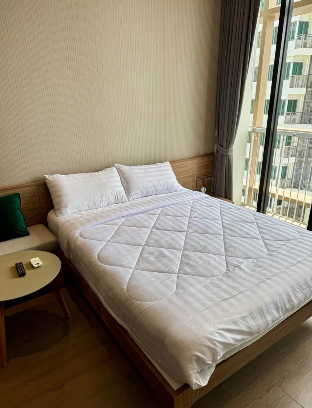 ให้เช่าคอนโดสุขุมวิท อโศก ทองหล่อ : 600m to BTS Phrom phong| River view| 29 sqm| Rare unite 