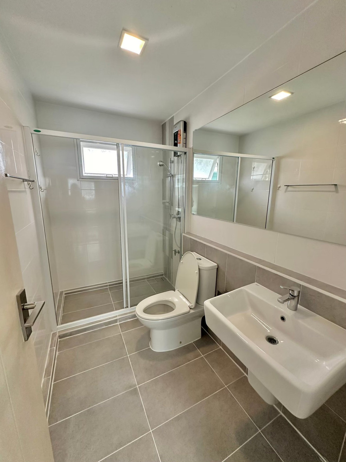 For RentHouseBangna, Bearing, Lasalle : For rent, 2-story detached house, Chaiyaphruek Village, Bangna Km. 7, beautiful house, good condition. Fully furnished, ready to move in, price 55,000 baht.