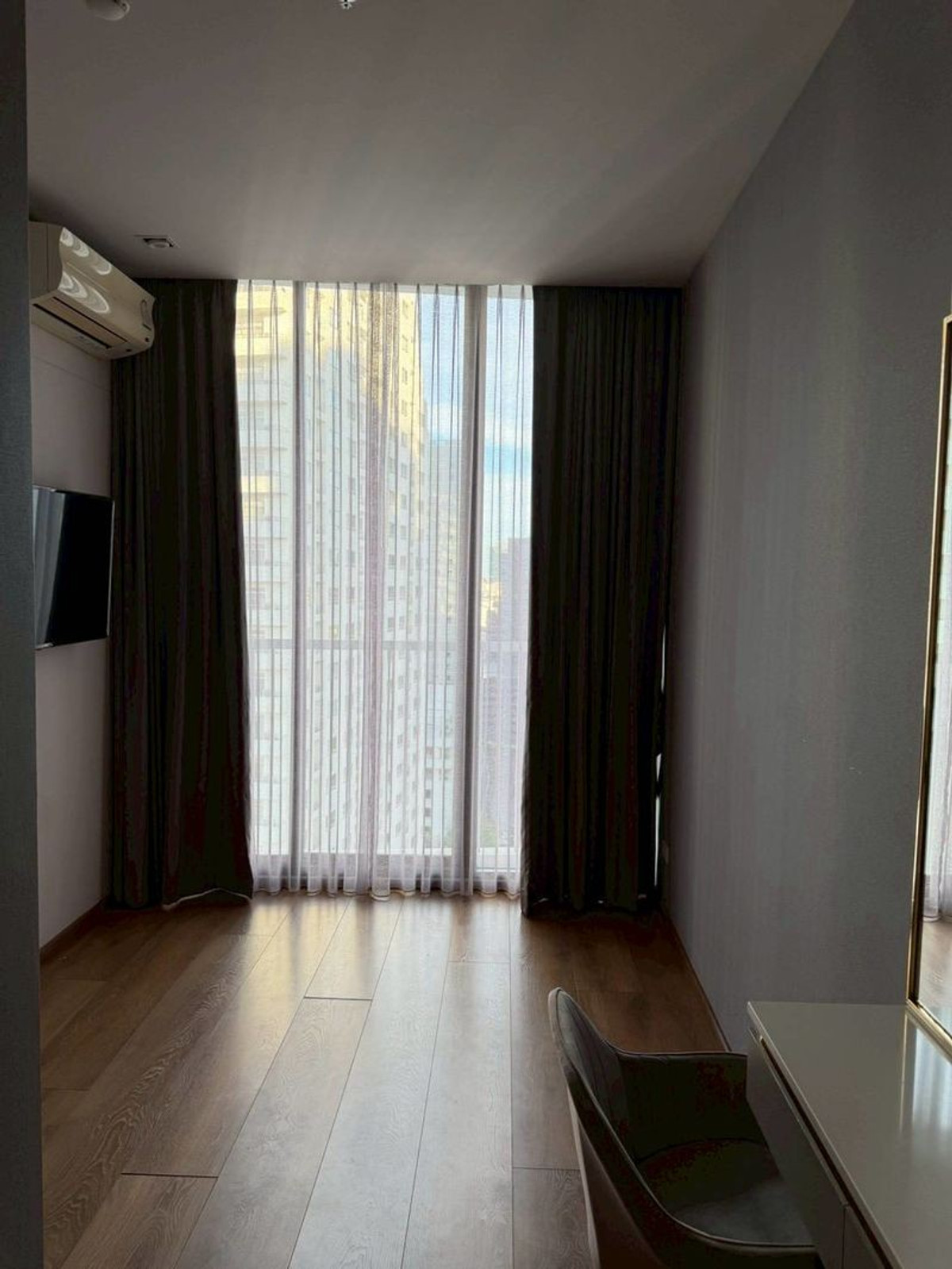 For RentCondoSukhumvit, Asoke, Thonglor : Condo for rent: Park24 (Park 24) ((BTS Phrom Phong Phrom Phong)) MK-02 line @livingbkk