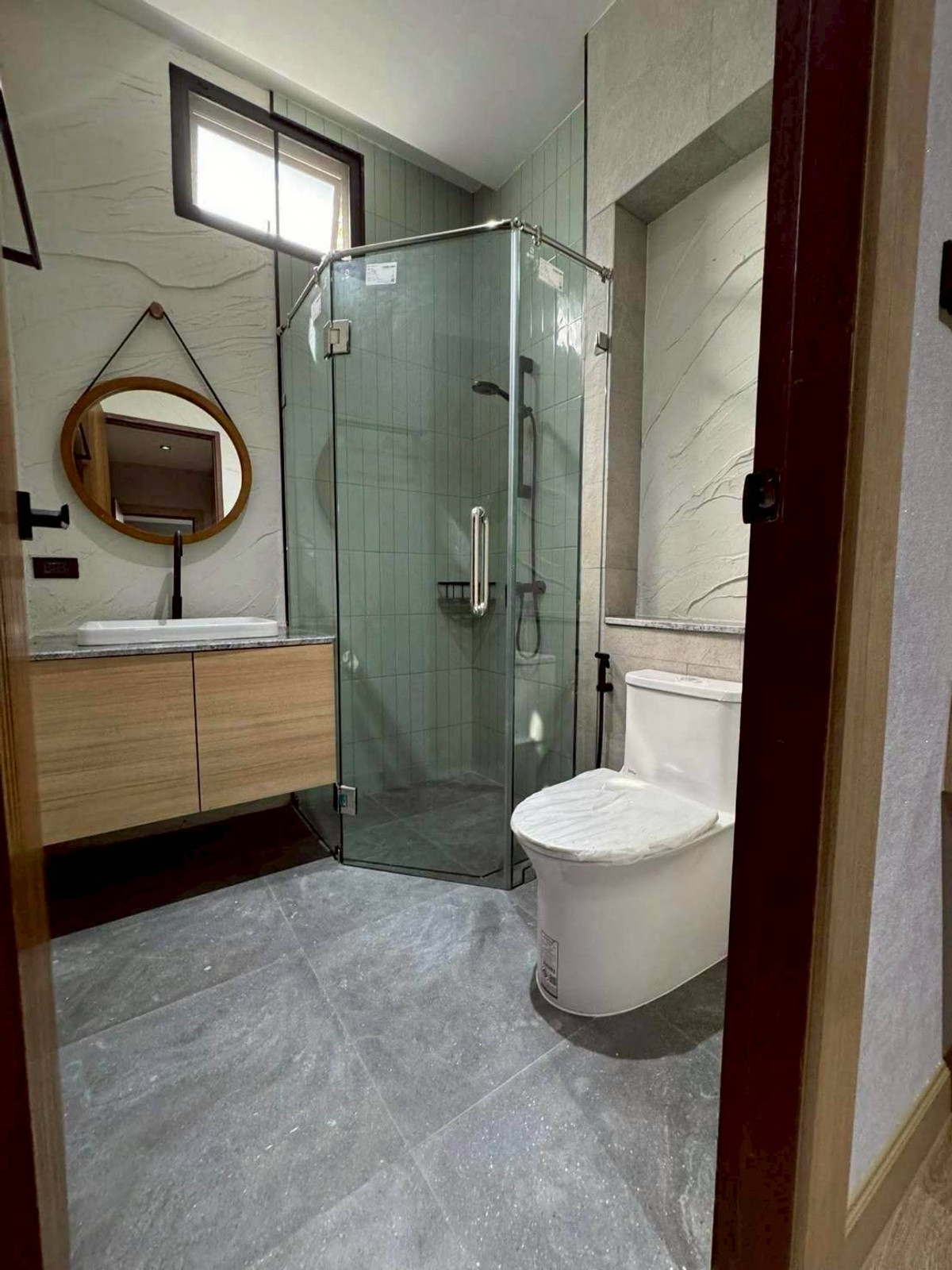 ขายสระบุรี : ขายบ้านพูลวิลล่า สร้างใหม่ พร้อมอยู่ เหมาะอยู่อาศัยเป็นบ้านพักตากอากาศ หรือ ปล่อยเช่า เป็นรายวัน สังคมคุณภาพ บรรยากาศร่มรื่นเงียบสงบ ตำบลมิตรภาพ อำเภอมวกเหล็ก สระบุรี ติดสนามกอล์ฟเซอร์เจมส์  อุทยานแห่งชาติเขาใหญ่