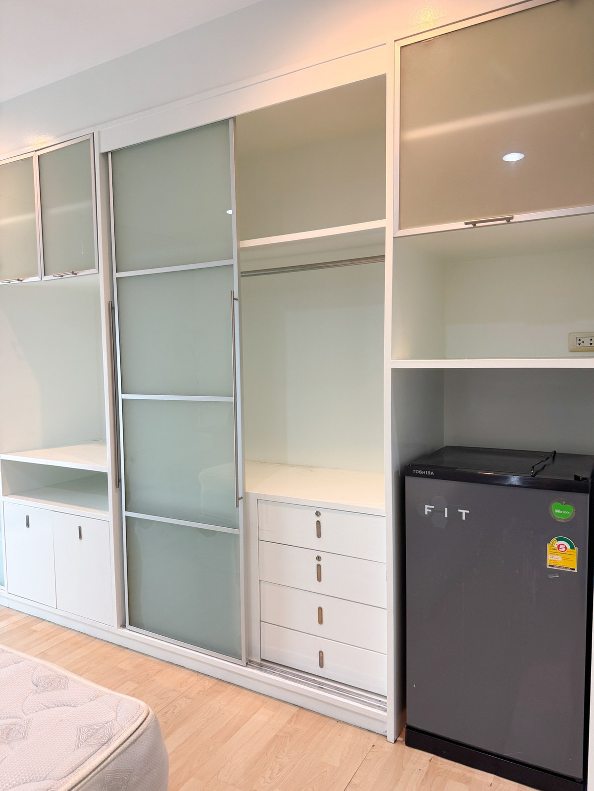 ให้เช่าคอนโดอารีย์ อนุสาวรีย์ : #E338🎉020469 ให้เช่าคอนโด Noble Lite