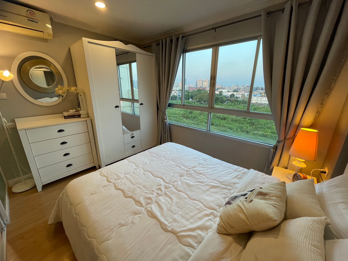For RentCondoRamkhamhaeng, Hua Mak : Newly renovated condo for rent The room is beautifully decorated as described. Hurry and reserve before the university opens. Lumpini Vill Ramkamhang26 call 0896620022