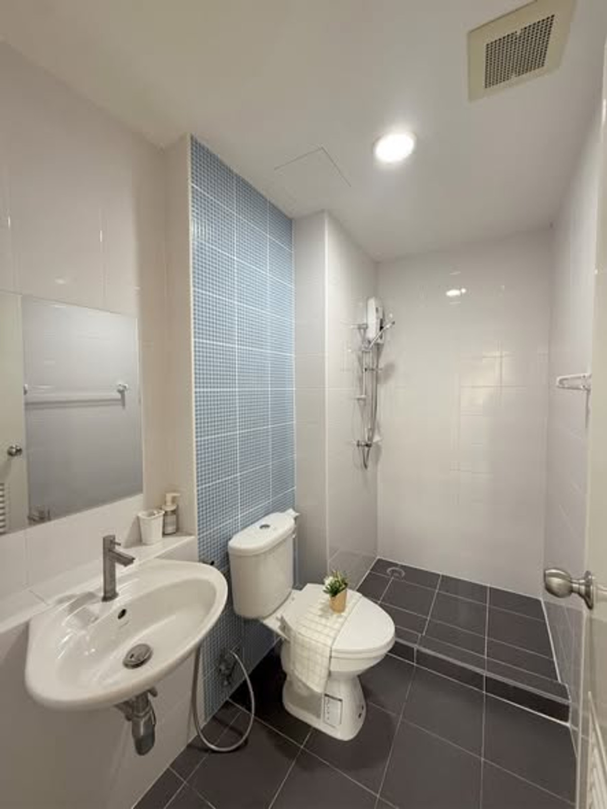 For SaleCondoSamut Prakan,Samrong : 🔥Cheapest sale in the project🔥 The Kith Sukhumvit 113 | The Kith Sukhumvit 113 near MRT Si Dan + BTS Samrong ✅