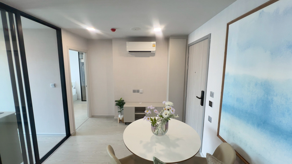 ขายคอนโดอ่อนนุช อุดมสุข : ขายห้อง Combine วิวสระ Olympic หนึ่งเดียวที่ Atmoz Oasis อ่อนนุช  ขนาดใหญ่ 55.52 ตารางเมตร 2 ห้องนอน 2 ห้องน้ำ พร้อมอยู่ ฟรีโอน