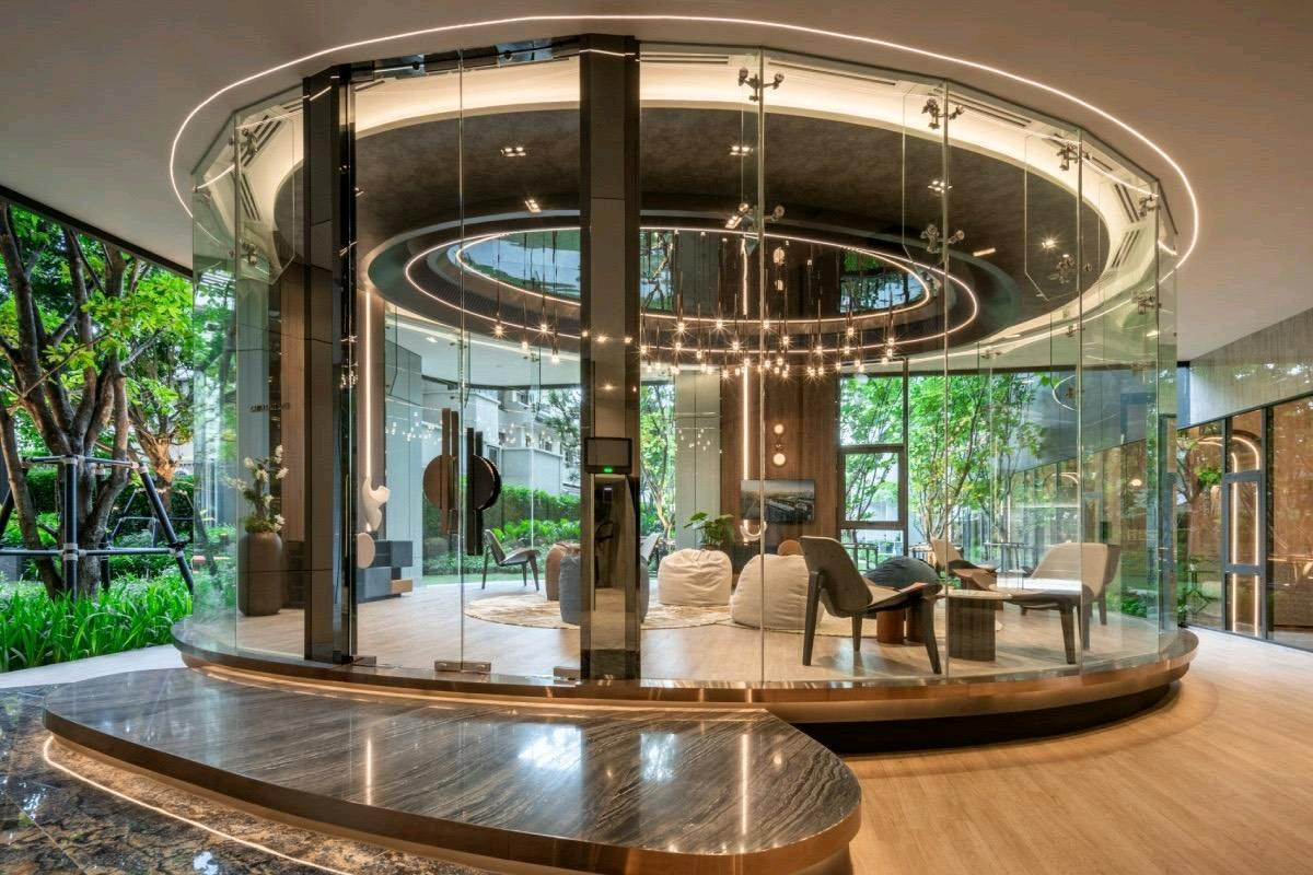 ขายคอนโดคลองเตย กล้วยน้ำไท : 2 ห้องนอน คอนโดหรู ไลฟ์ อโศก พระราม4  Call: 083-966-3665