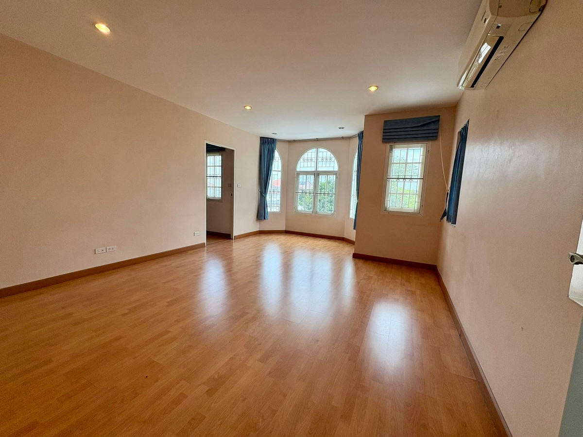 For SaleHouseOnnut, Udomsuk : Muangthong Village 4 Sukhumvit 101 / 4 Bedrooms (For Sale), Muangthong Village 4 Sukhumvit 101 / 4 Bedrooms (FOR SALE) GNG054