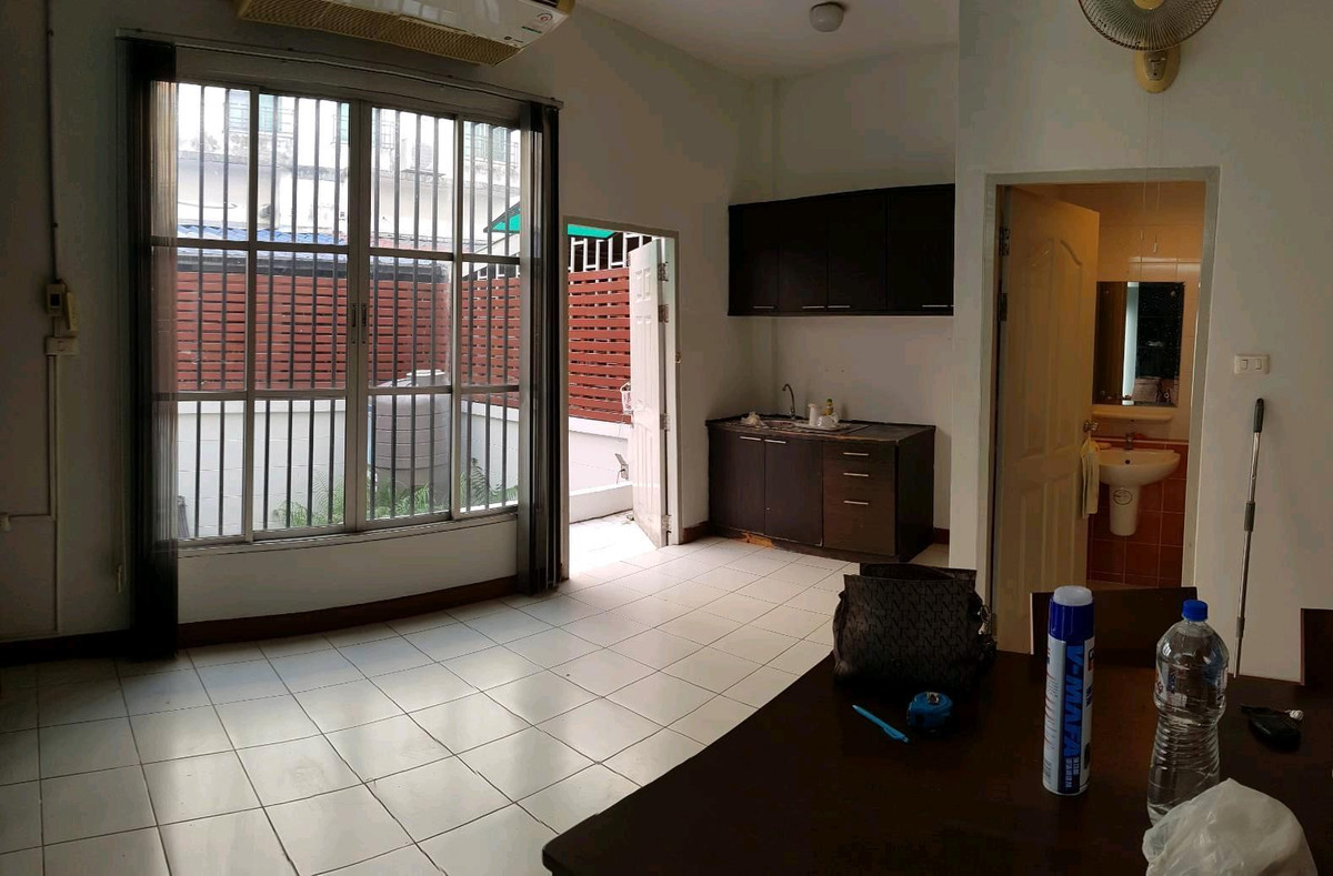 ขายทาวน์โฮมโชคชัย4 ลาดพร้าว71 : Baan Klang Muang Ladprao 71 (บ้านกลางเมืองลาดพร้าว 71)