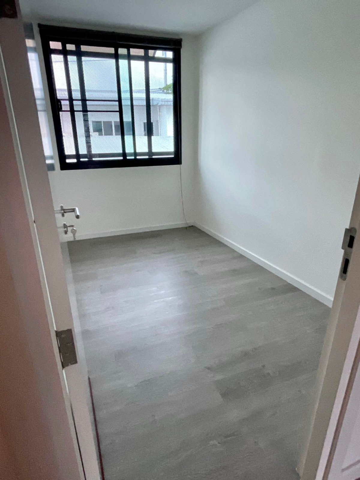 For SaleTownhomeBang Sue, Wong Sawang, Tao Pun : Townhome, 3 floors, 2 units, near MRT Wong Sawang / 4 bedrooms (for sale), Townhome Near MRT Wong Sawang / 4 Bedrooms (FOR SALE) BNS030