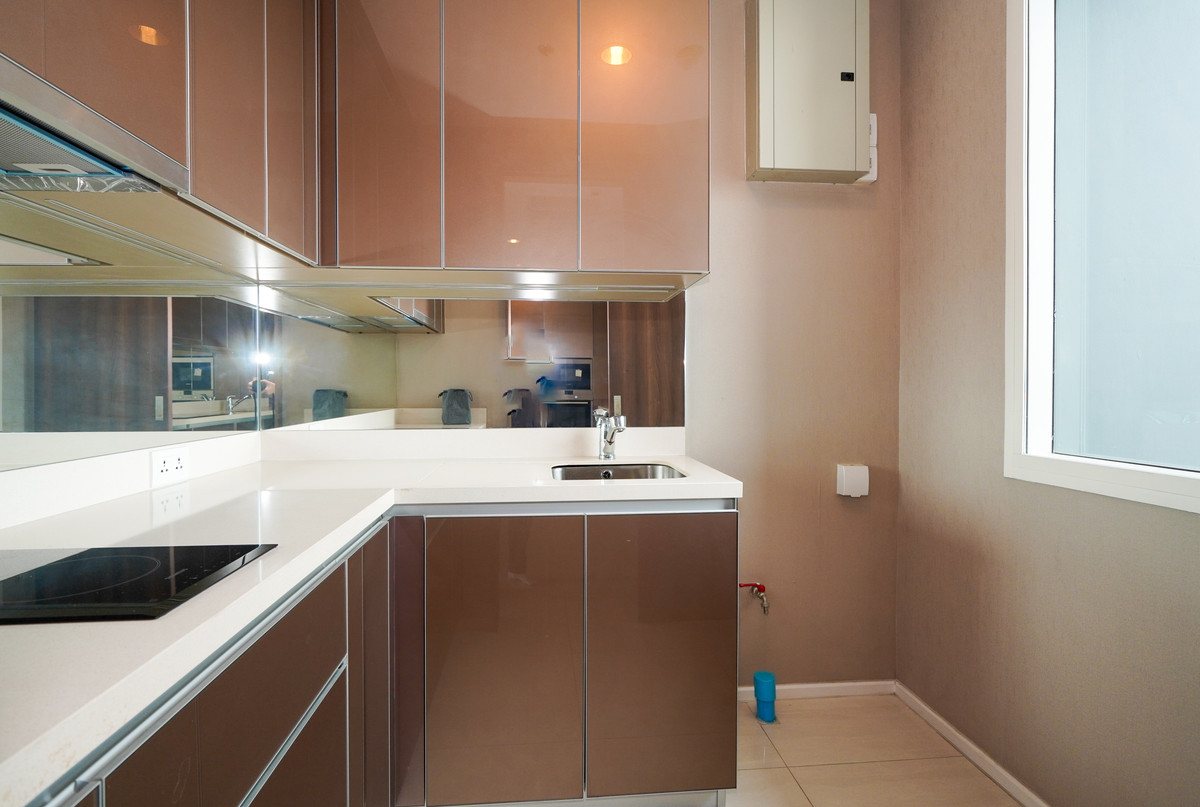 For SaleCondoSathorn, Narathiwat : Best Price🎉 River View Condo📍Menam Residence, 3 BR, 3 Parkings, Near Shrewsbury School