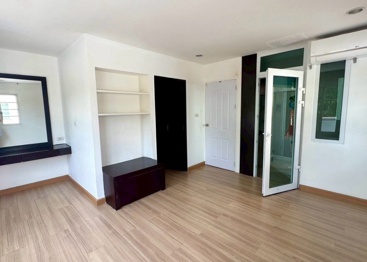 For RentTownhomeChaengwatana, Muangthong : 🔥 For rent 29,000 baht | Modern home office, 3.5 floors – spacious and newly decorated!‼️