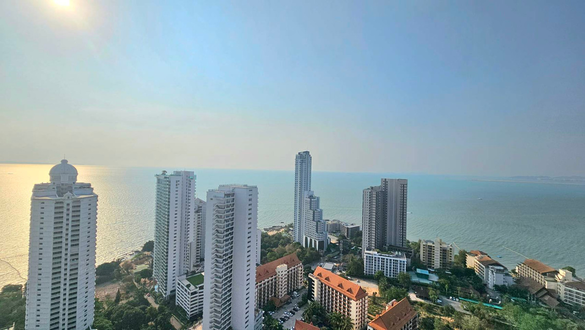 ให้เช่าคอนโดพัทยา บางแสน ชลบุรี สัตหีบ : ให้เช่าเดอะริเวียร่าวงศ์อมาตย์บีช 50,000 บาท/เดือน | 2 ห้องนอน 2 ห้องน้ำ | 70 ตรม. | วิวทะเล | 37 ชั้น