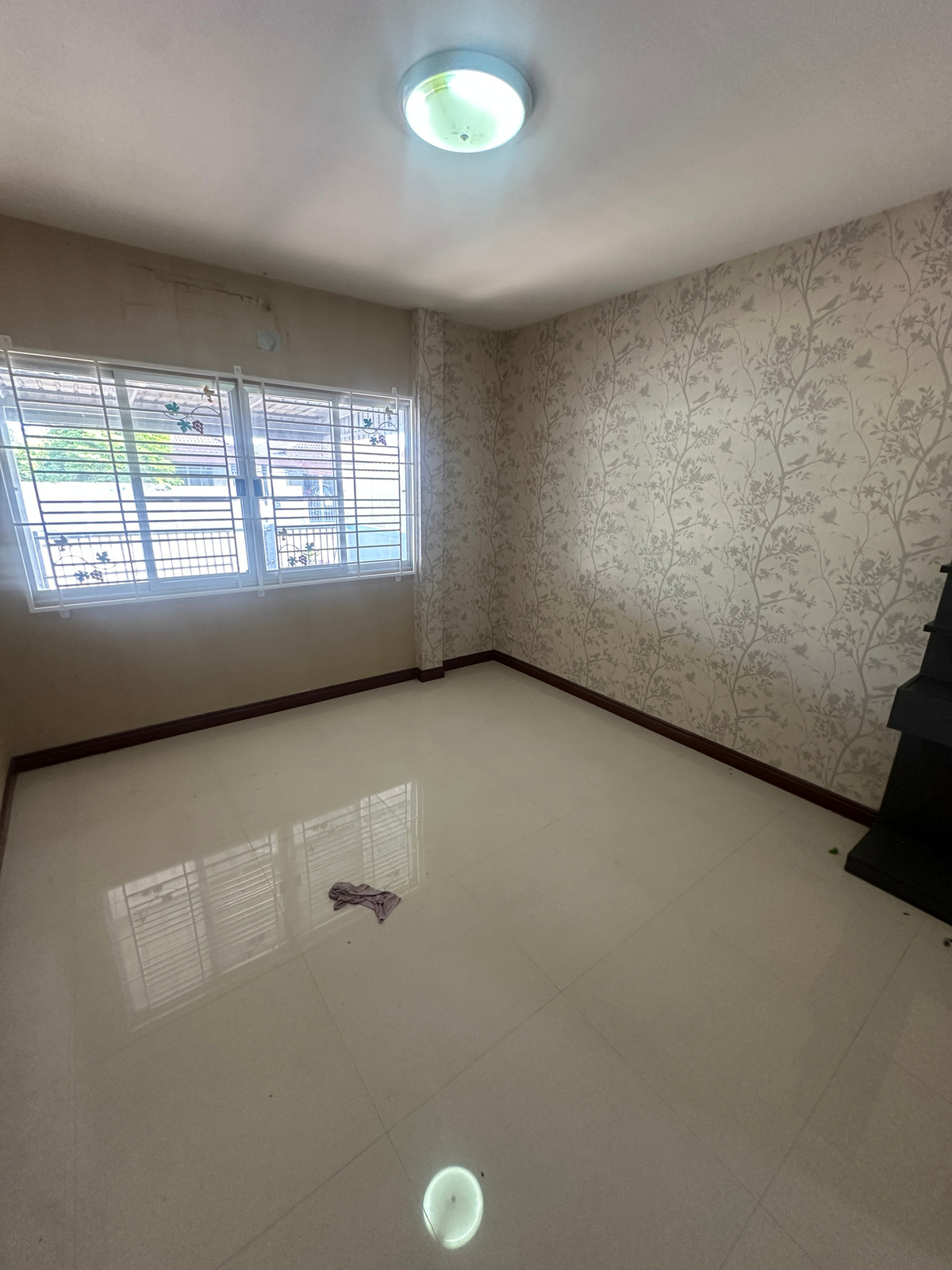 ขายบ้านมหาชัย สมุทรสาคร : บ้านเดี่ยว หมู่บ้านวิเศษสิริ 2 ขายขาดทุน 2.3ล้านบาท