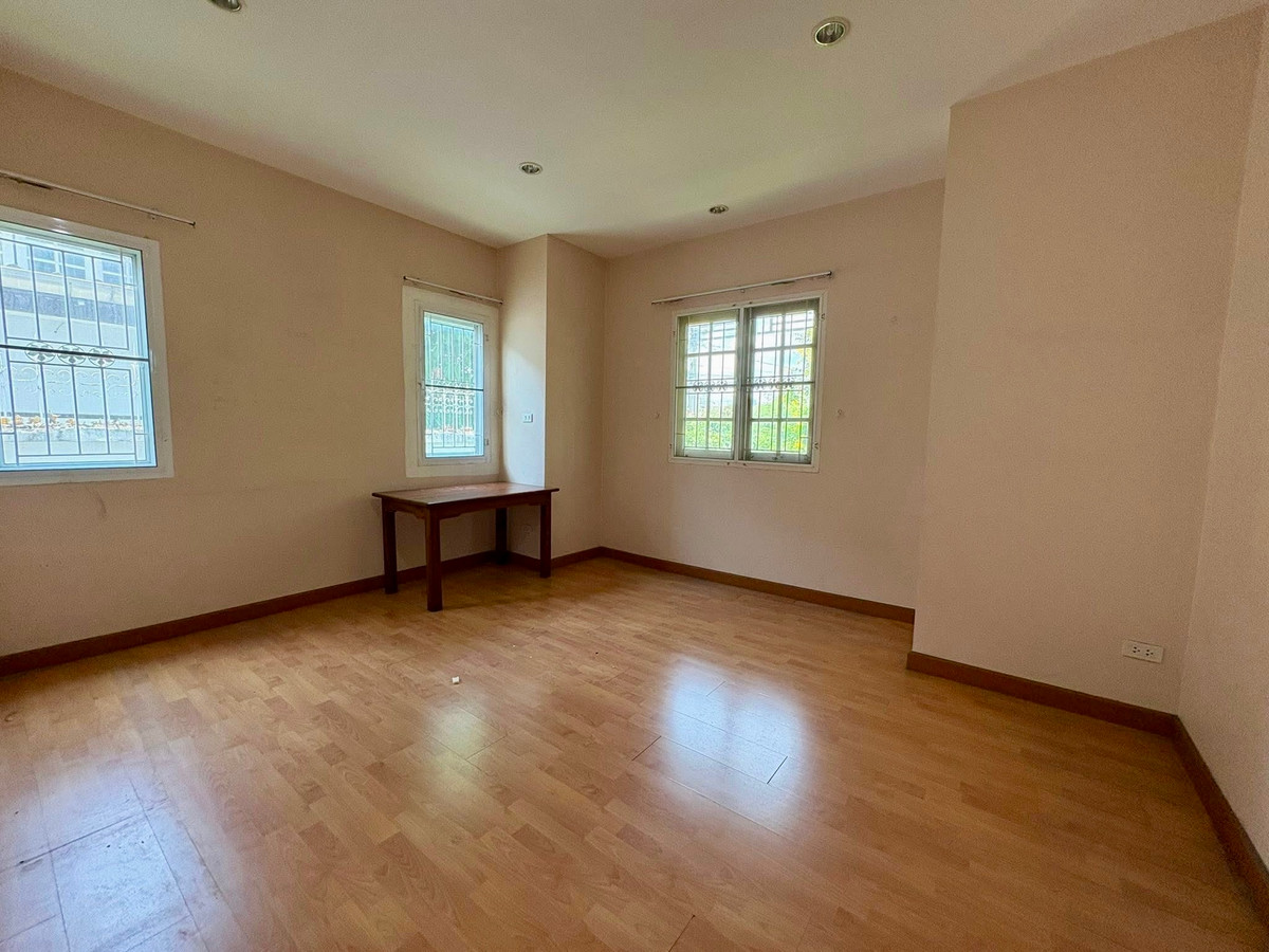 For SaleHouseOnnut, Udomsuk : Muangthong Village 4 Sukhumvit 101 / 4 Bedrooms (For Sale), Muangthong Village 4 Sukhumvit 101 / 4 Bedrooms (FOR SALE) GNG054