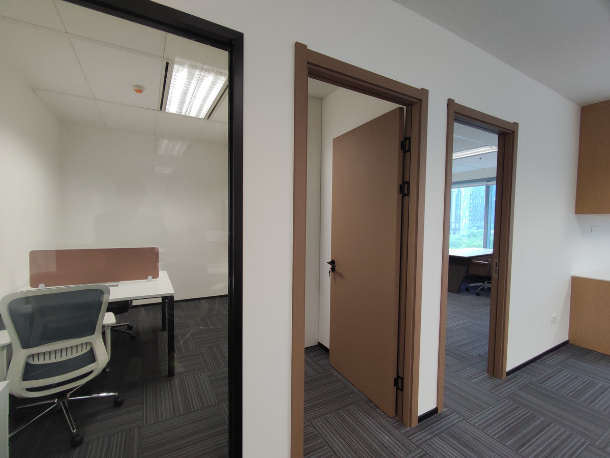 For RentOfficeWitthayu, Chidlom, Langsuan, Ploenchit : Office for rent, Ploenchit (Office For Rent), Capital Tower All Seasons Place building, office space size 100 - 1,300 square meters, price 990 baht/sq m, near BTS Ploenchit, Wireless Road, Lumpini, Chidlom, Pathumwan, Lang Suan 
 
