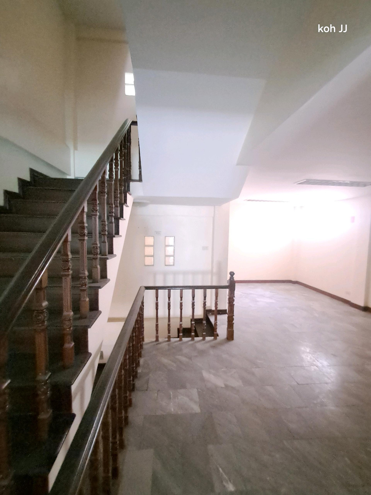 For RentTownhomePattanakan, Srinakarin : 🔥 Urgent for rent! Very cheap! Townhome with 5 floors, full of space 🔥
Prime location: opposite Seacon Square (Soi Srinakarin 40)
The best value in this area!