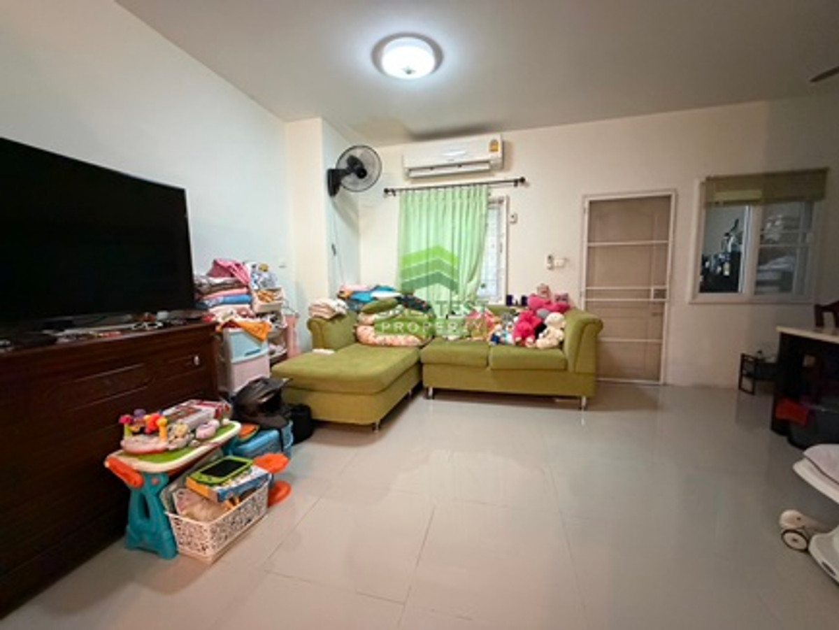 ขายคอนโดพุทธมณฑล ศาลายา : ขายทาวน์เฮ้าส์ หมู่บ้าน แกรนด์กิตติยา พุทธมณฑลสาย4 คลองโยง ศาลายา เนื้อที่ 22.50 ตร.ว ต่อเติมครบ