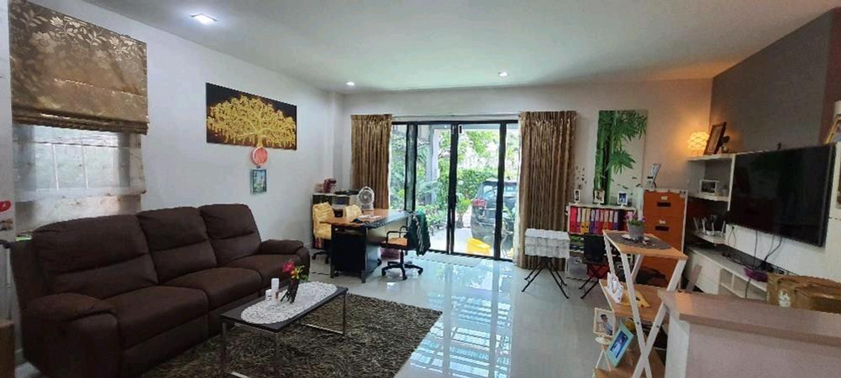 ทาวน์โฮมเกษตร นวมินทร์ ลาดปลาเค้า : ขาย/ ให้เช่าทาว์นโฮม  3 ชั้น 3 หัองนอน 250 ตรม หลังมุม หมู่บ้านอีโค-สเปซ เกษตร-นวมินทร์