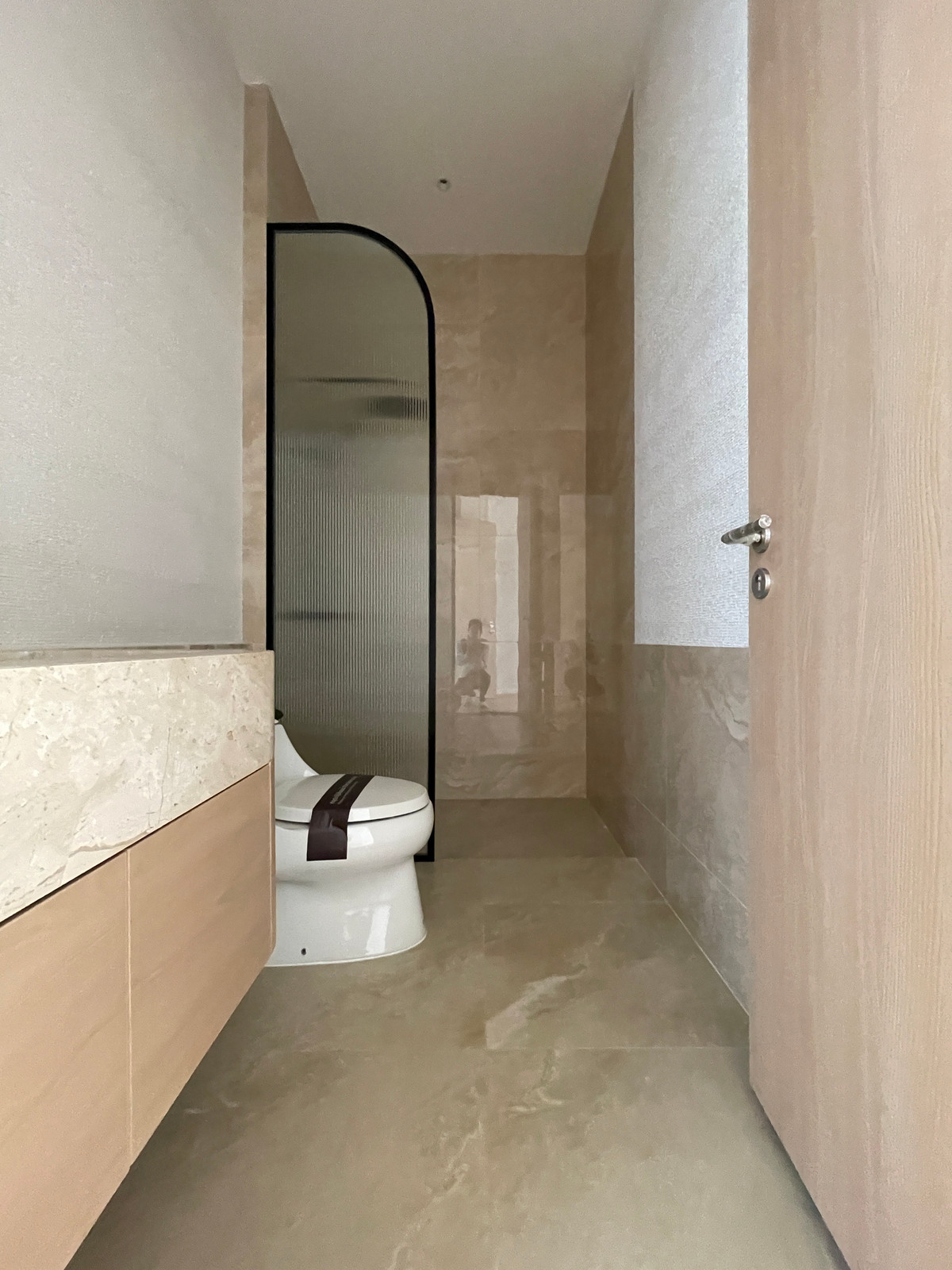 ขายบ้านเลียบทางด่วนรามอินทรา : 🔥 EXCLUSIVE PROMOTION 🔥โอกาสสุดท้ายในการครอบครองในราคาพิเศษที่สุด [ขาย] 💎 Ultra Luxury Show Unit | ELIVA Ekkamai - Eastville 💎 บ้านเดี่ยวหรู 3 ชั้น ดีไซน์ Mid-Century Modern — ความเป็นส่วนตัวสูงสุดเพียง 4 ยูนิตในโครงการ!