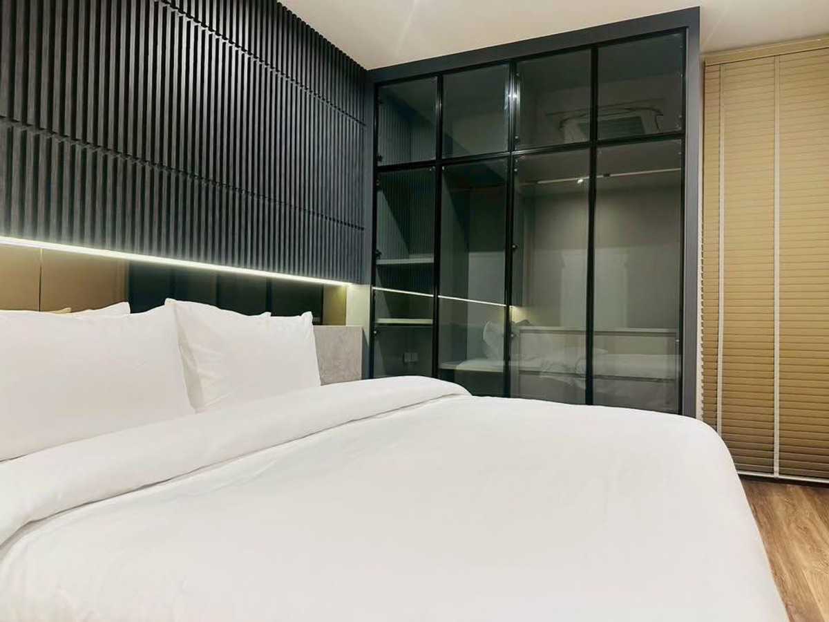 For RentPattaya, Bangsaen, Chonburi : Luxurious pool villa house for rent Near Jomtien Beach, Pattaya