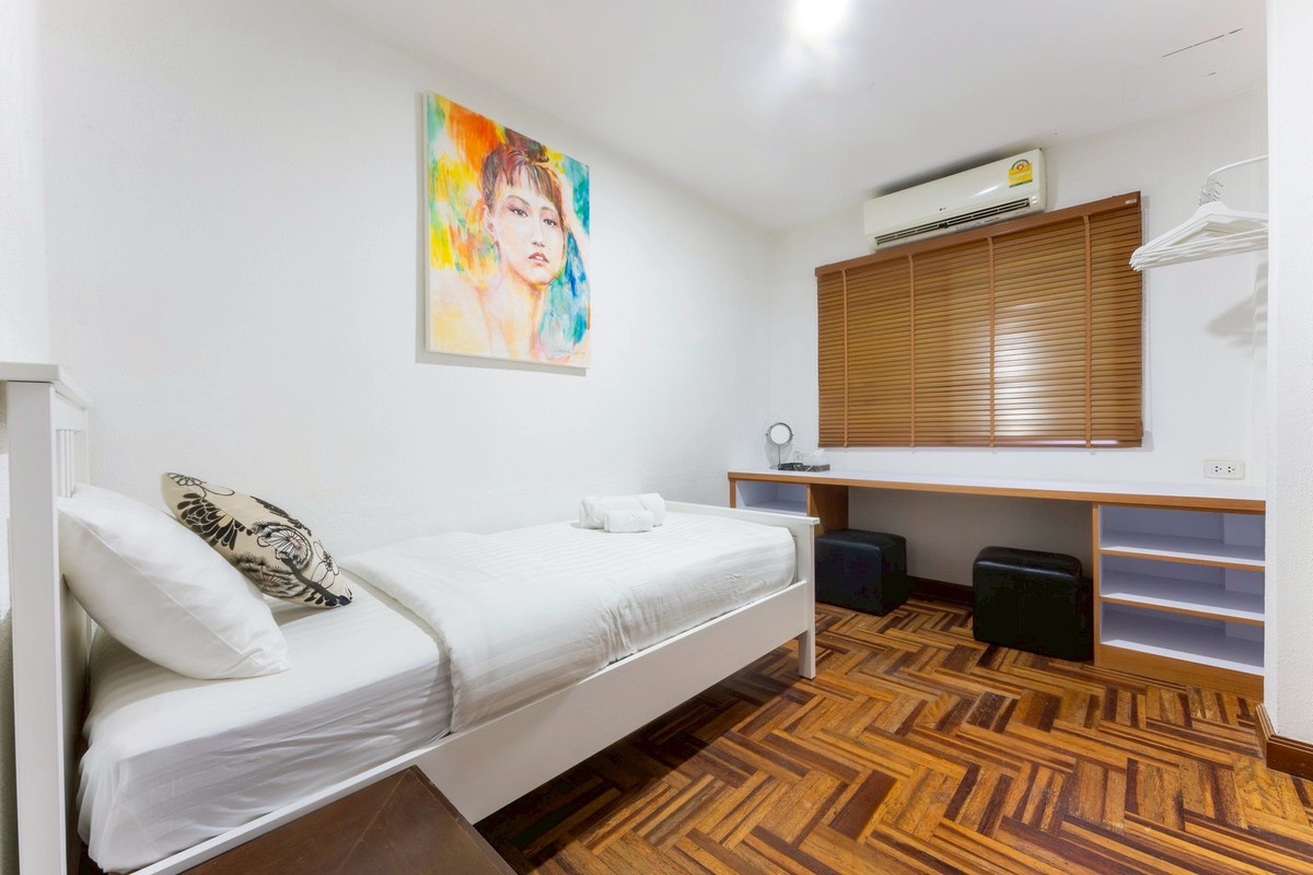 คอนโดสุขุมวิท อโศก ทองหล่อ : For sell and rent House in Asoke near NIST! ✨ 6 bedroom 350 sq.m ready to move in Near BTS Asoke and Terminal 21