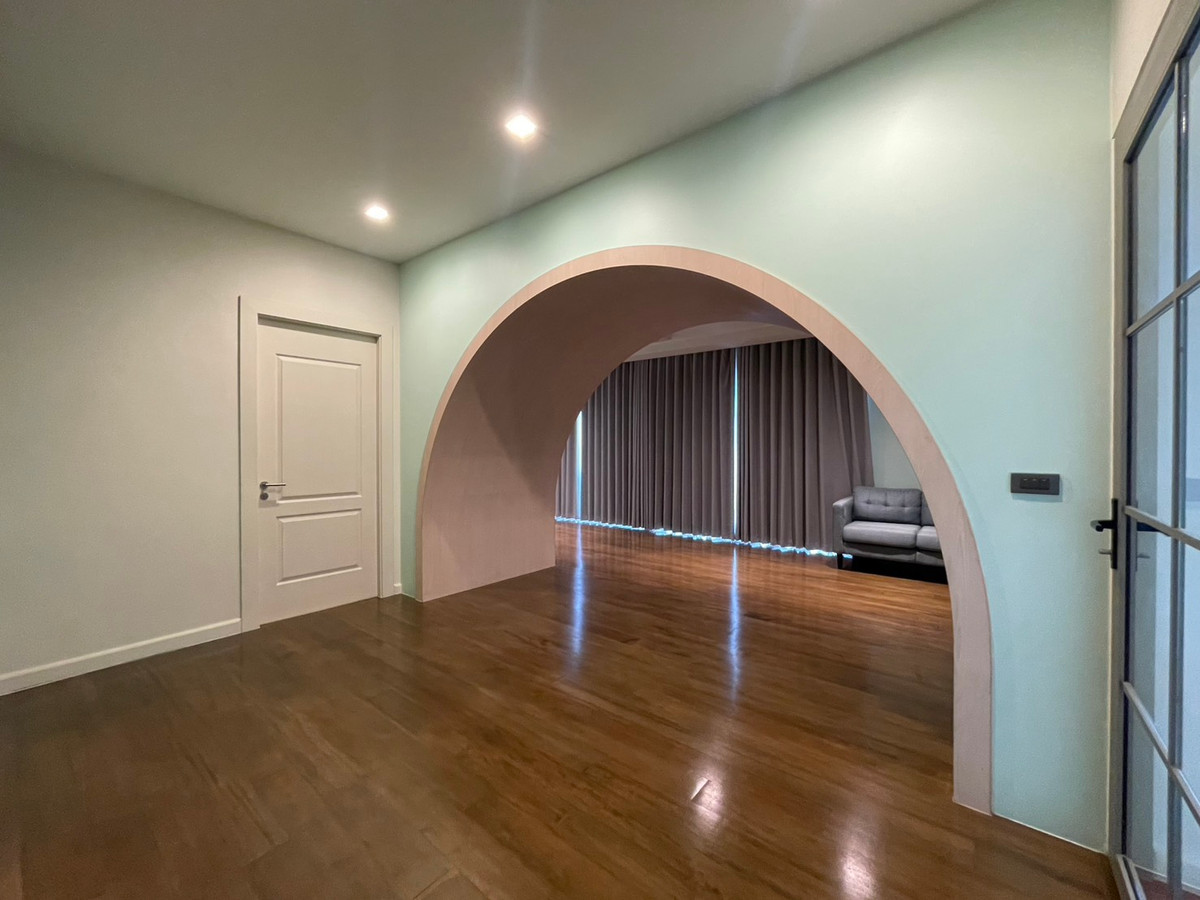 For RentHouseEakachai, Bang Bon : The Pavilla (Private Residences) Bangbon 3 Luxury House for Rent 4 Bedrooms 485 Sq.m. Please call: 062-496-6454