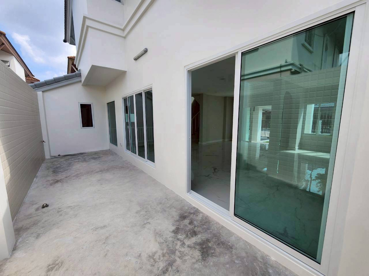 For SaleHouseLadprao101, Happy Land, The Mall Bang Kapi : Single house for sale, newly renovated, Parinyada Kaset-Nawamin.