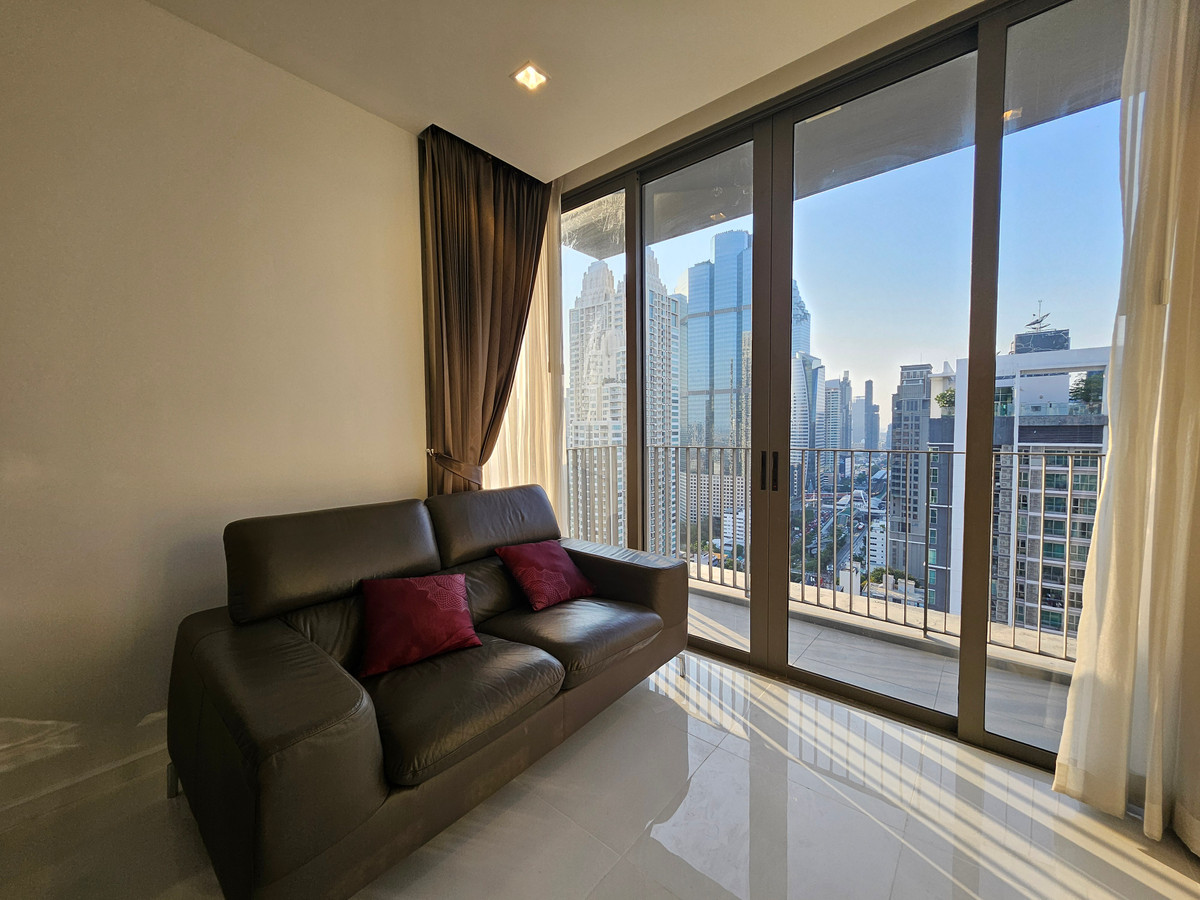 ให้เช่าคอนโดสาทร นราธิวาส : WFH แบบฟินๆ วิวเมืองสาทรแบบ Unblocked! Nara 9 ใกล้ BTS เพียงเอื้อมมือ 🚆