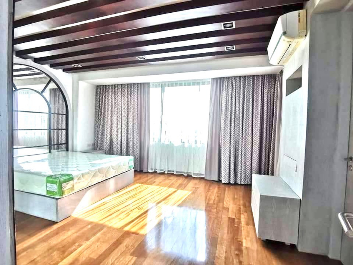 ให้เช่าโฮมออฟฟิศบางนา แบริ่ง ลาซาล : ให้เช่า Home office Bearing   อาคาร 4 ชั้น พื้นที่กว้าง 285 ตร.ม เฟอร์นิเจอร์ครบ มีที่จอดรถ  ทำเลดี เดินทางสะดวก  