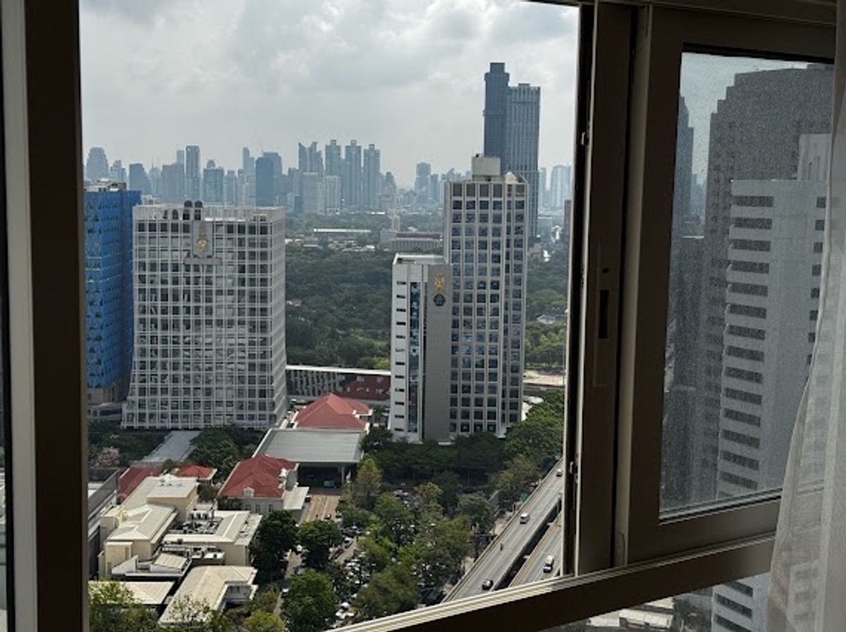 For RentCondoSiam Paragon ,Chulalongkorn,Samyan : New ✨ Culture Chula Modern Loft : 2 Bedroom, 1 Bathroom | 57 sq.m. | High Floor, Unblocked Lumpini Park View Only 52,000 per month 🏡🌳