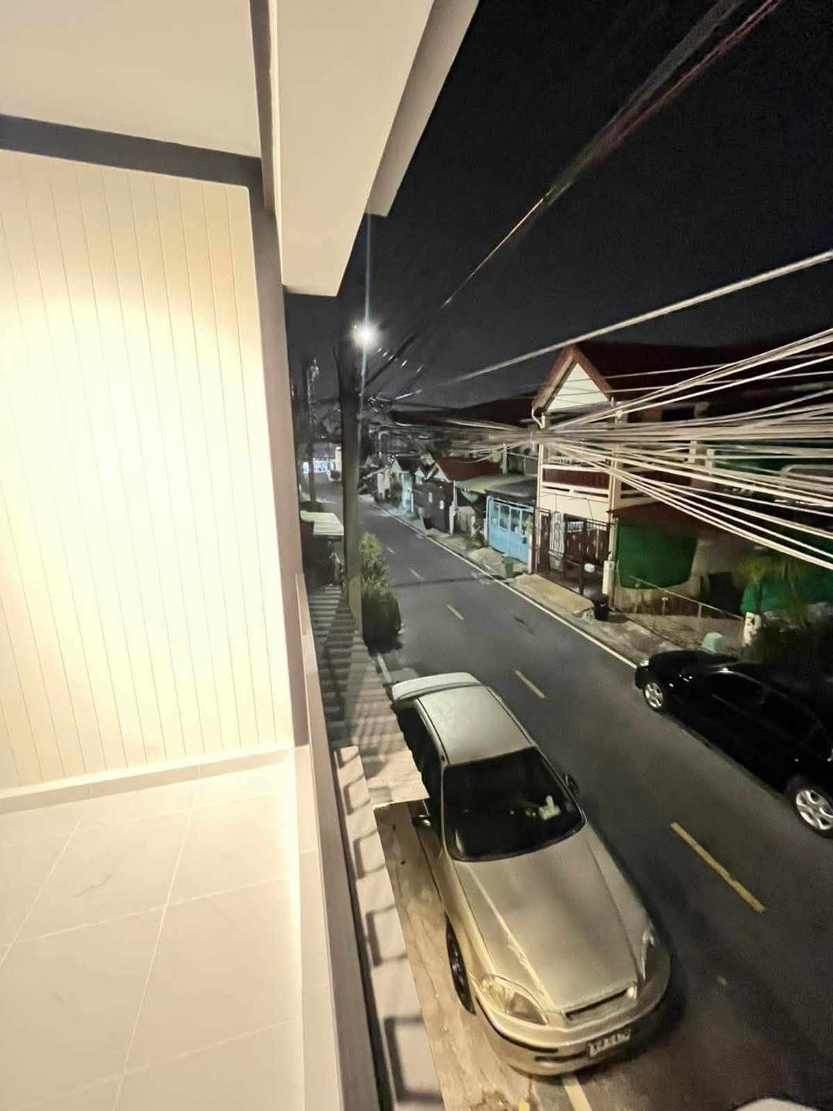 ขายทาวน์โฮมนนทบุรี บางใหญ่ บางบัวทอง : ขายทาวน์เฮาส์พระปิ่น 3 บางใหญ่ 17 ตร.ว. 3 นอน แต่งใหม่มีระเบียง ฟรีเฟอร์ฯ ฟรีโอน