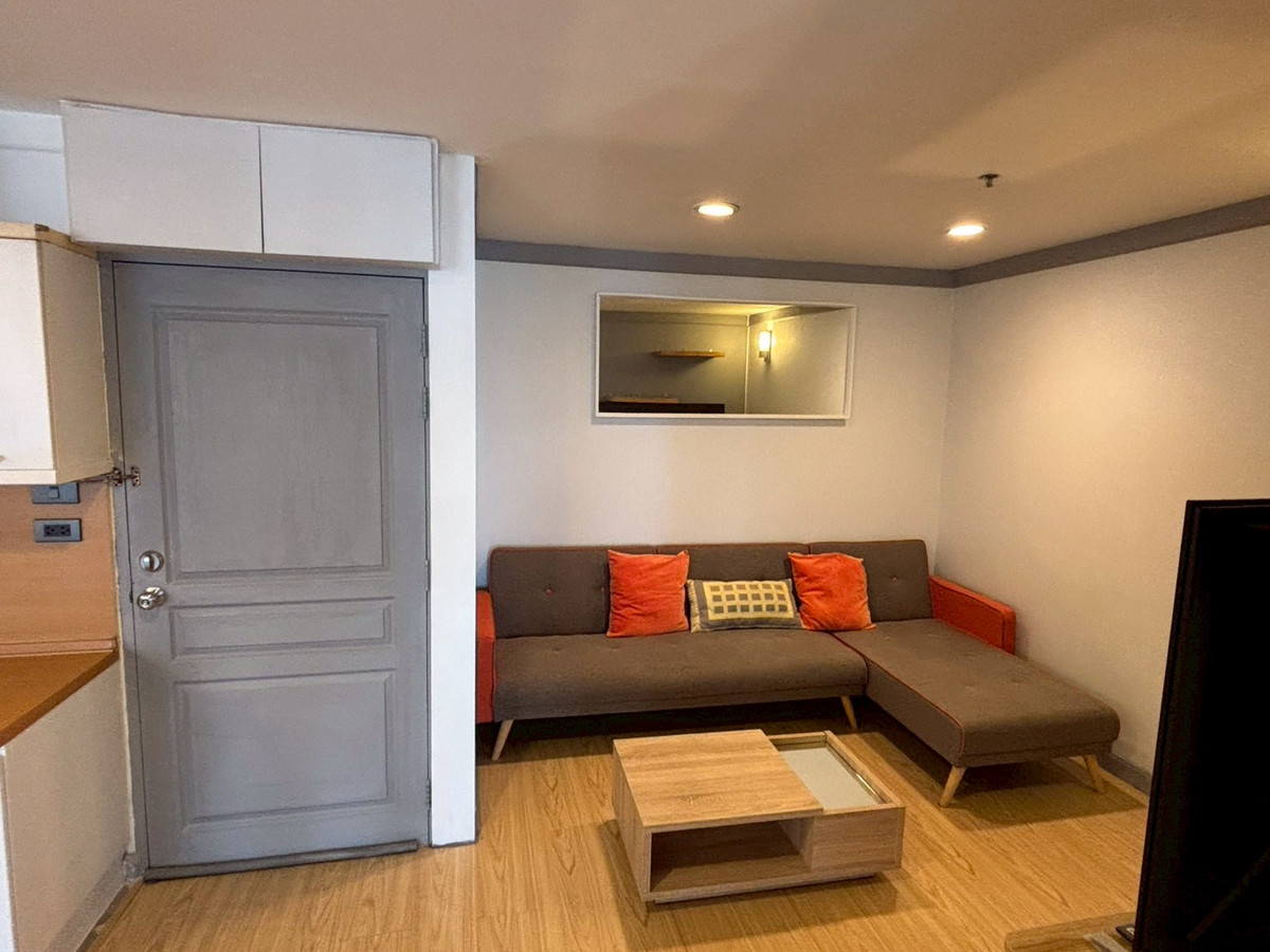 For RentCondoSukhumvit, Asoke, Thonglor : 🌆✨ Condo for Rent at The Waterford Diamond Sukhumvit 30/1 – Corner Unit with Stunning City View Bright, airy space with full natural light and a private balcony to enjoy the skyline every day 🫶