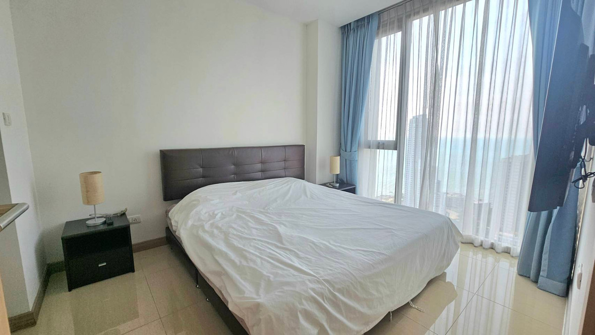 ให้เช่าคอนโดพัทยา บางแสน ชลบุรี สัตหีบ : ให้เช่าเดอะริเวียร่าวงศ์อมาตย์บีช 50,000 บาท/เดือน | 2 ห้องนอน 2 ห้องน้ำ | 70 ตรม. | วิวทะเล | 37 ชั้น