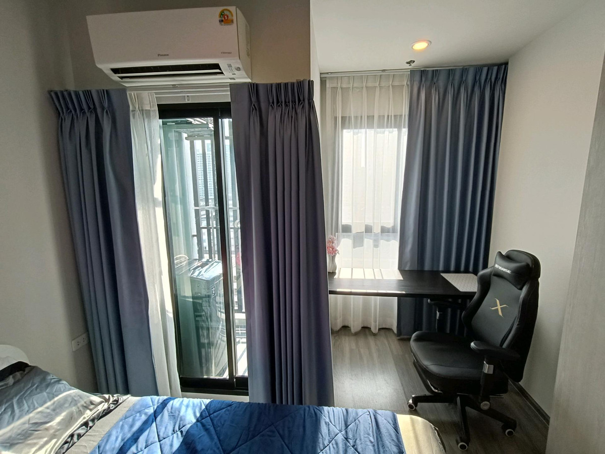 For RentCondoSeri Thai, Ramkhamhaeng Nida : double sofa studio