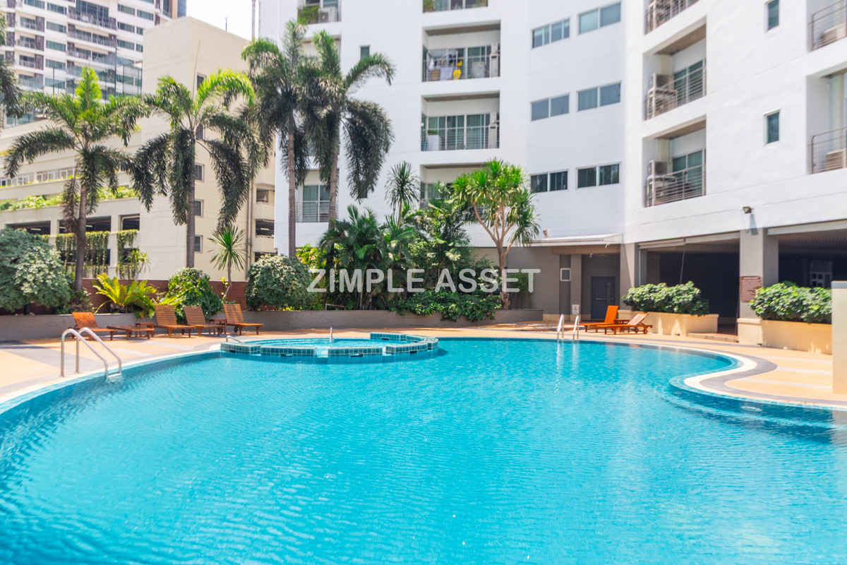 For RentSukhumvit, Asoke, Thonglor : Line ID: @zimple_asset  A luxurious residential in Sukhumvit 24. Fully furnished with complete facilities, offering a comfortable “home-like” atmosphere in a prime location with convenient access to BTS and shopping center. Pet friendly🐶