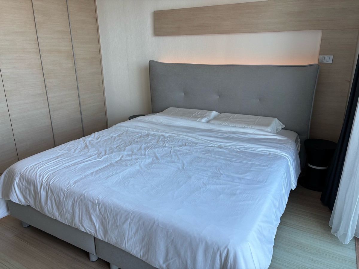 For RentCondoOnnut, Udomsuk : New Luxury Scented Room at Skywalk Residences – Only 22,000 THB/Month! ✨🏙️
รีบเลย ห้องใหม่หอมกลิ่นหรูมาก ที่ Skywalk Residences ใกล้ BTS พระโขนง เดินเพียงไม่กี่นาที 🚆