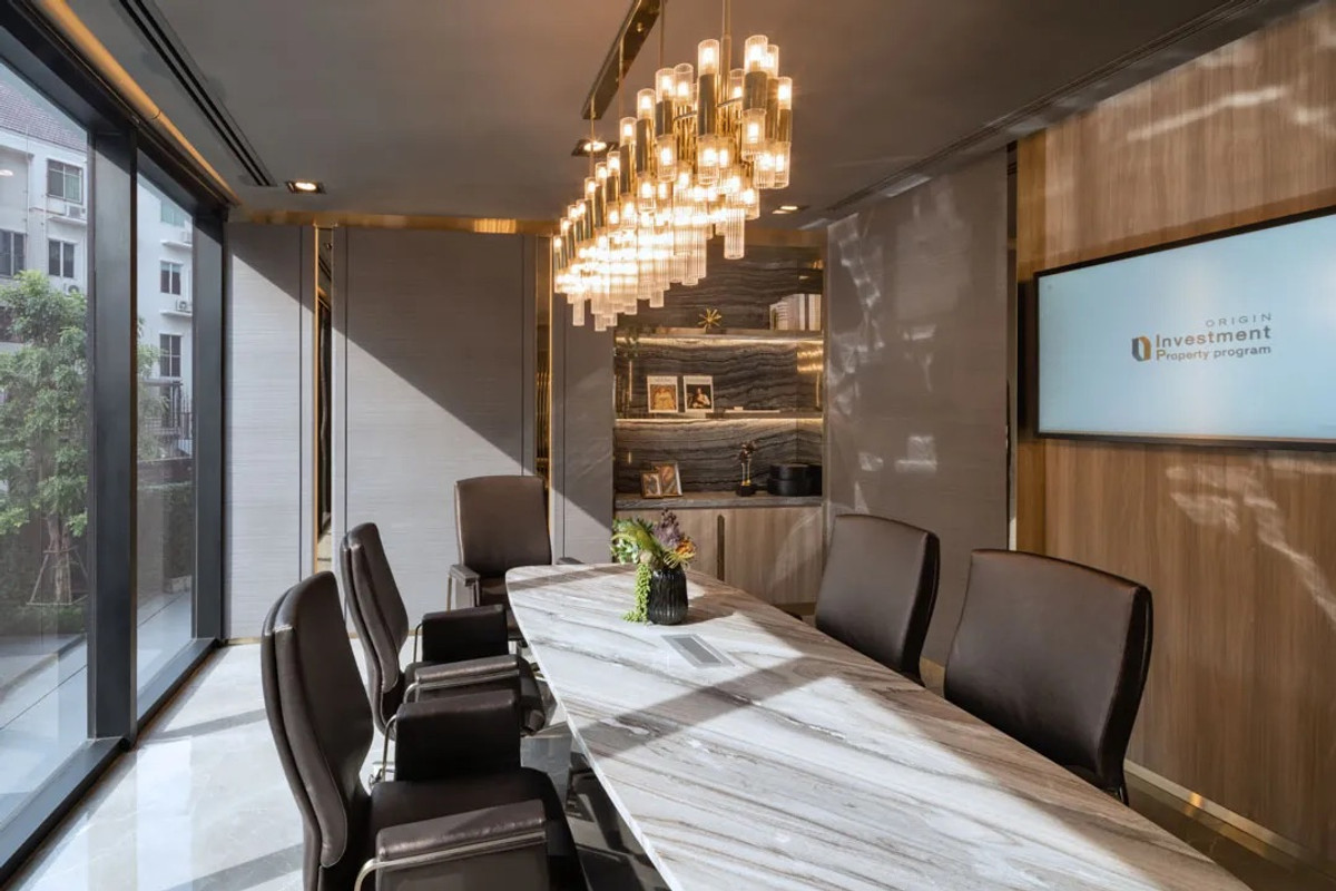 ขายคอนโดสุขุมวิท อโศก ทองหล่อ : 🏙️ ขายขาดทุน !!!💥 3 BR 100 ตร.ม. Park Origin Thonglor 💥 24.9 ล้านบาท 📈 Yield ปล่อยเช่า 4%/ปี 🏢 100 ตร.ม. 🛏️ 3 ห้องนอน 3 ห้องน้ำ 🤝 Co-agent