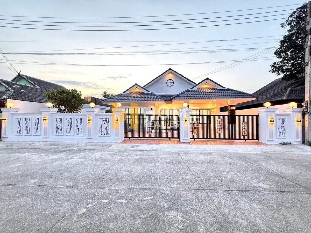 For SaleHousePattaya, Bangsaen, Chonburi : Detached House Makmai Laem Chabang 2 / 4 Bedrooms (FOR SALE) YEAN154