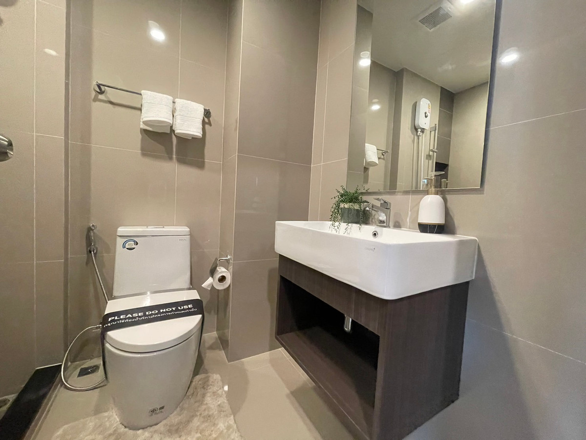 ให้เช่าคอนโดปิ่นเกล้า จรัญสนิทวงศ์ : Ideo Charan 70 Riverview ห้องสวยมาก ว่างพร้อมให้เช่า ราคาพิเศษ 11,000 เท่านั้น !