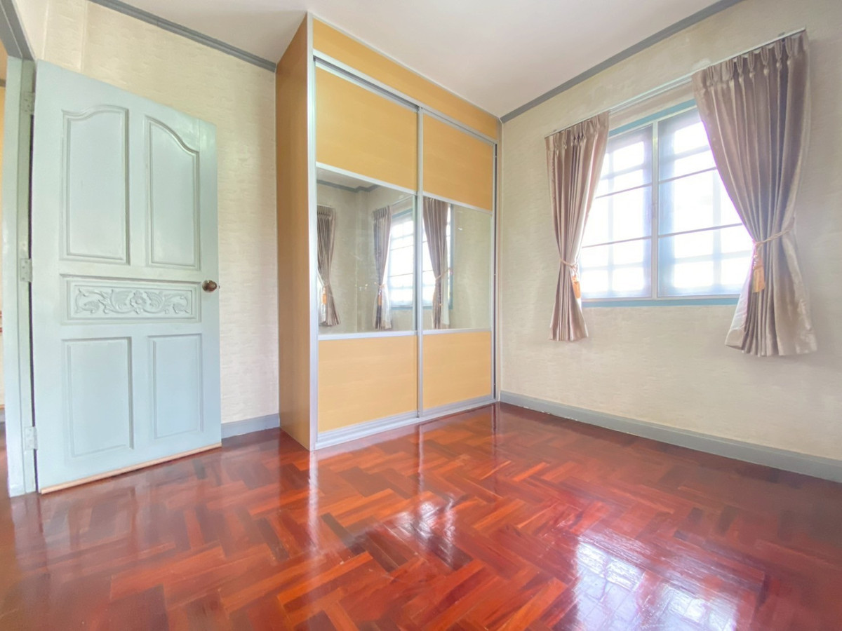 ขายบ้านสมุทรปราการ สำโรง : ขายบ้านเดี่ยว 2 ชั้น พร้อมอยู่ หมู่บ้านวรารมย์ เลควิลล์ บางพลี-สมุทรปราการ บ้านแต่งสวย ต่อเติมครบ | ทำเลดี | 